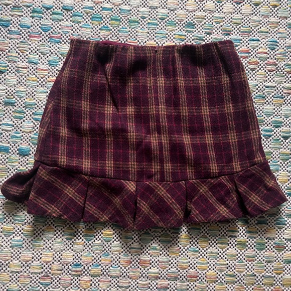 Plaid mini skirt - Picture 2 of 2